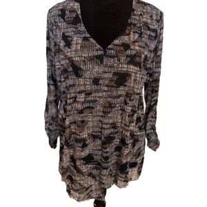 Alfani Black and Cream Patterned Tunic